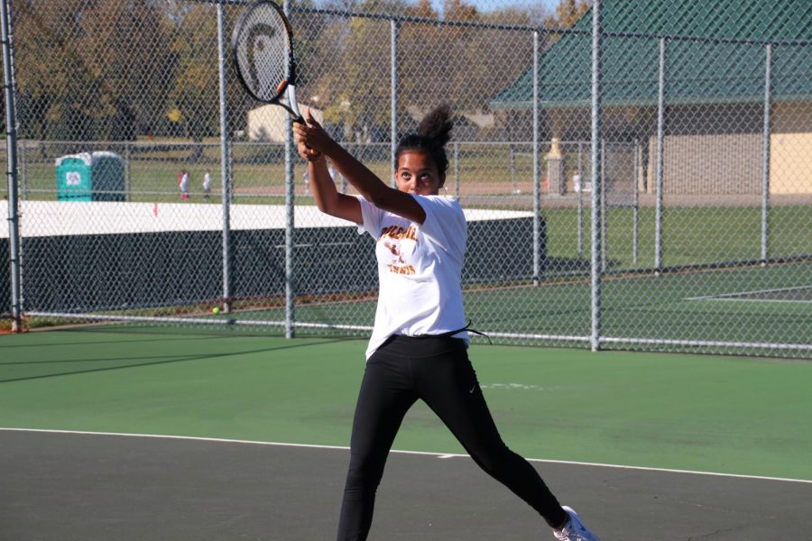Coach Scott, Valley Middle girls give tennis a real shot
